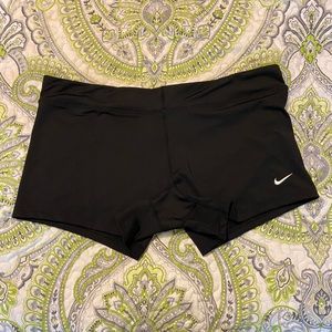 Nike Performance Women’s Shorts XL Black